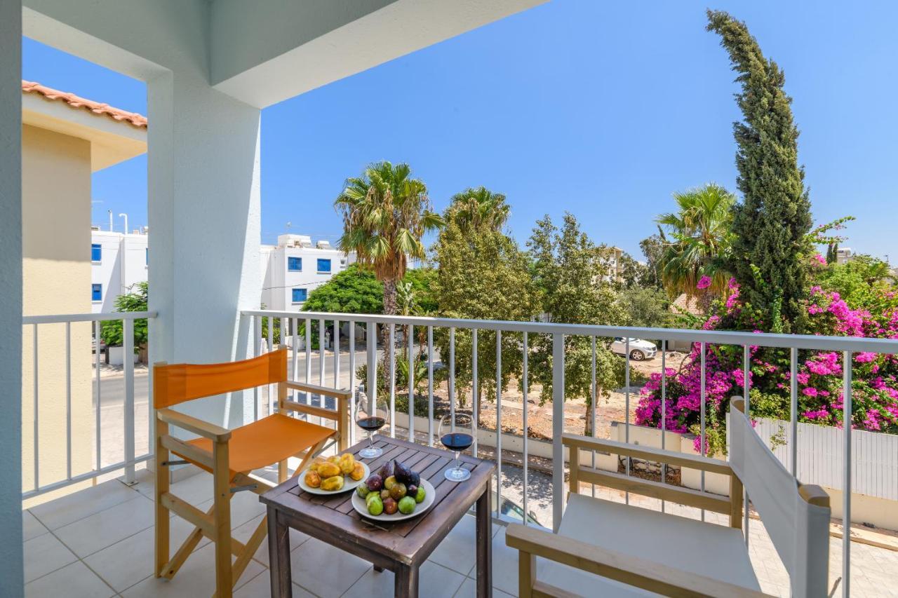 Villa Lela Serena By Ezoria Villas Протарас Экстерьер фото
