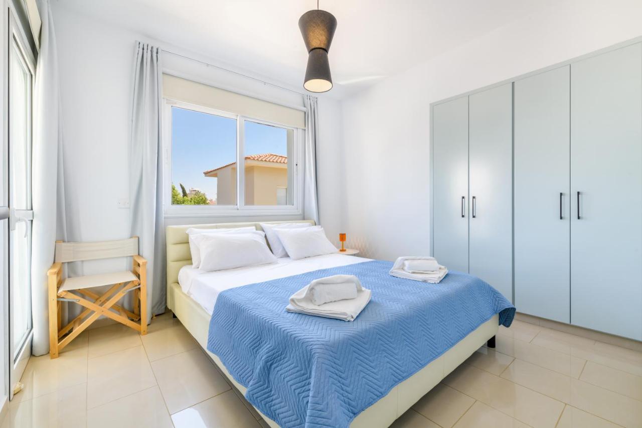 Villa Lela Serena By Ezoria Villas Протарас Экстерьер фото